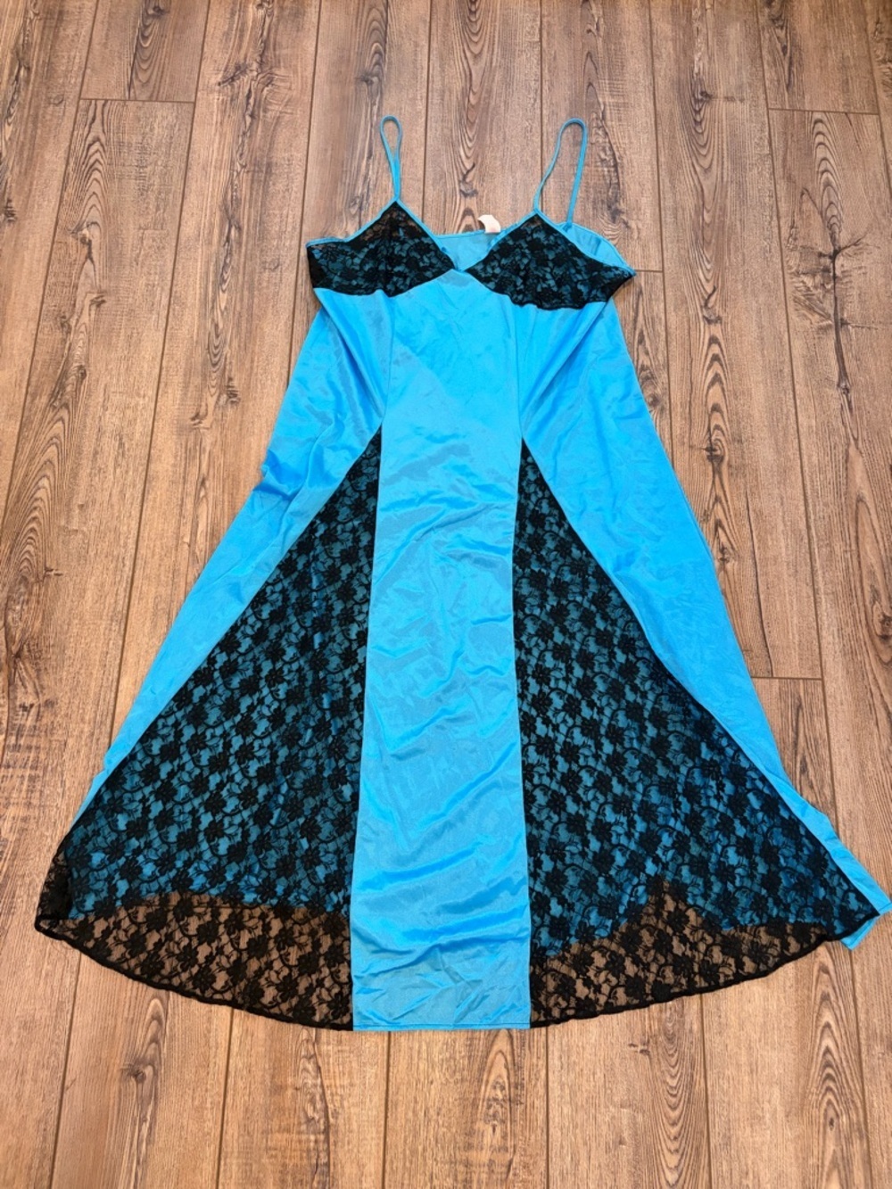 Vintage Blue & Black Lace Nylon Slip Dress Nightgown USA Made - Picture 4 of 9